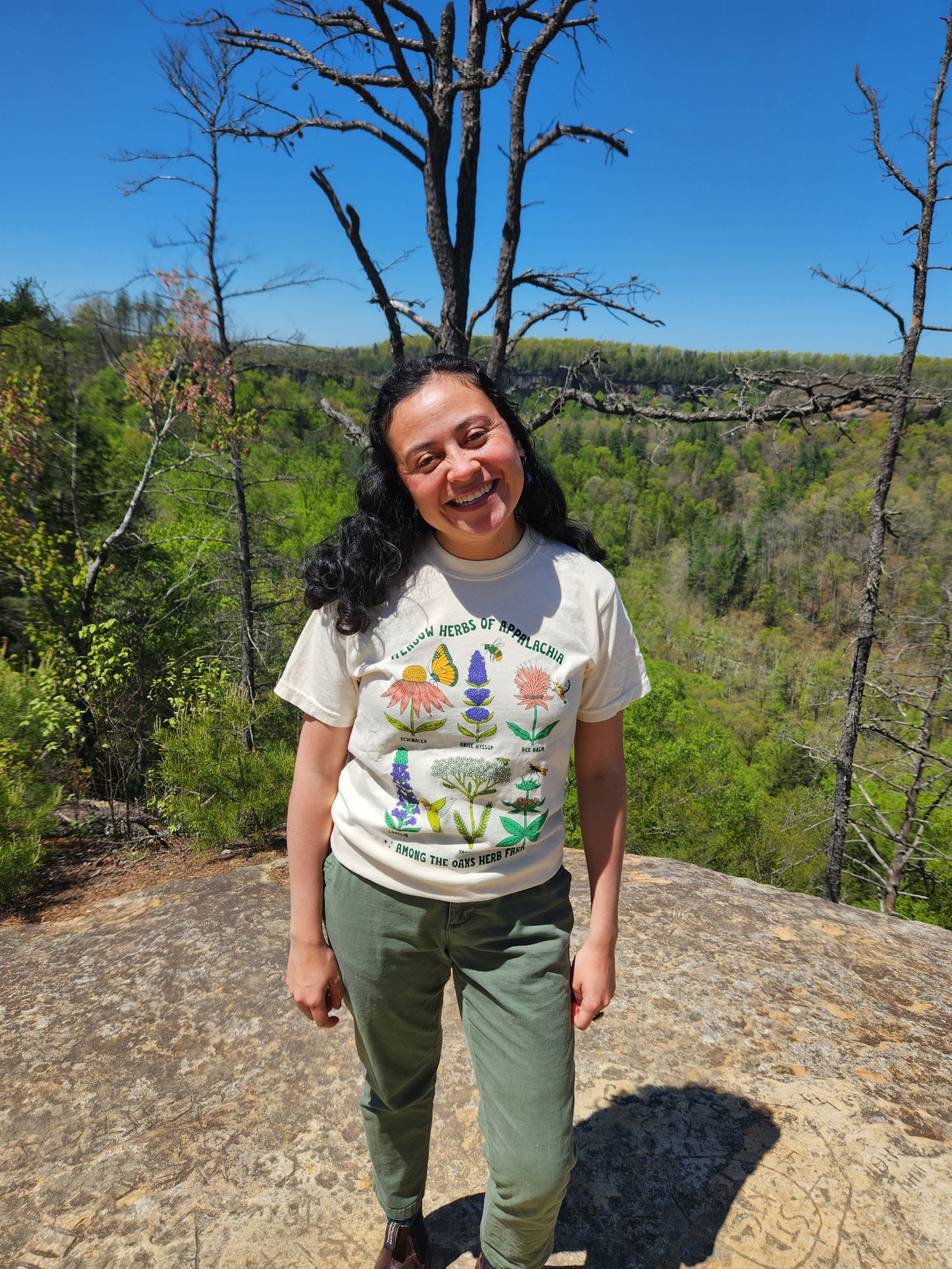 Meadow Herbs Tee—Color
